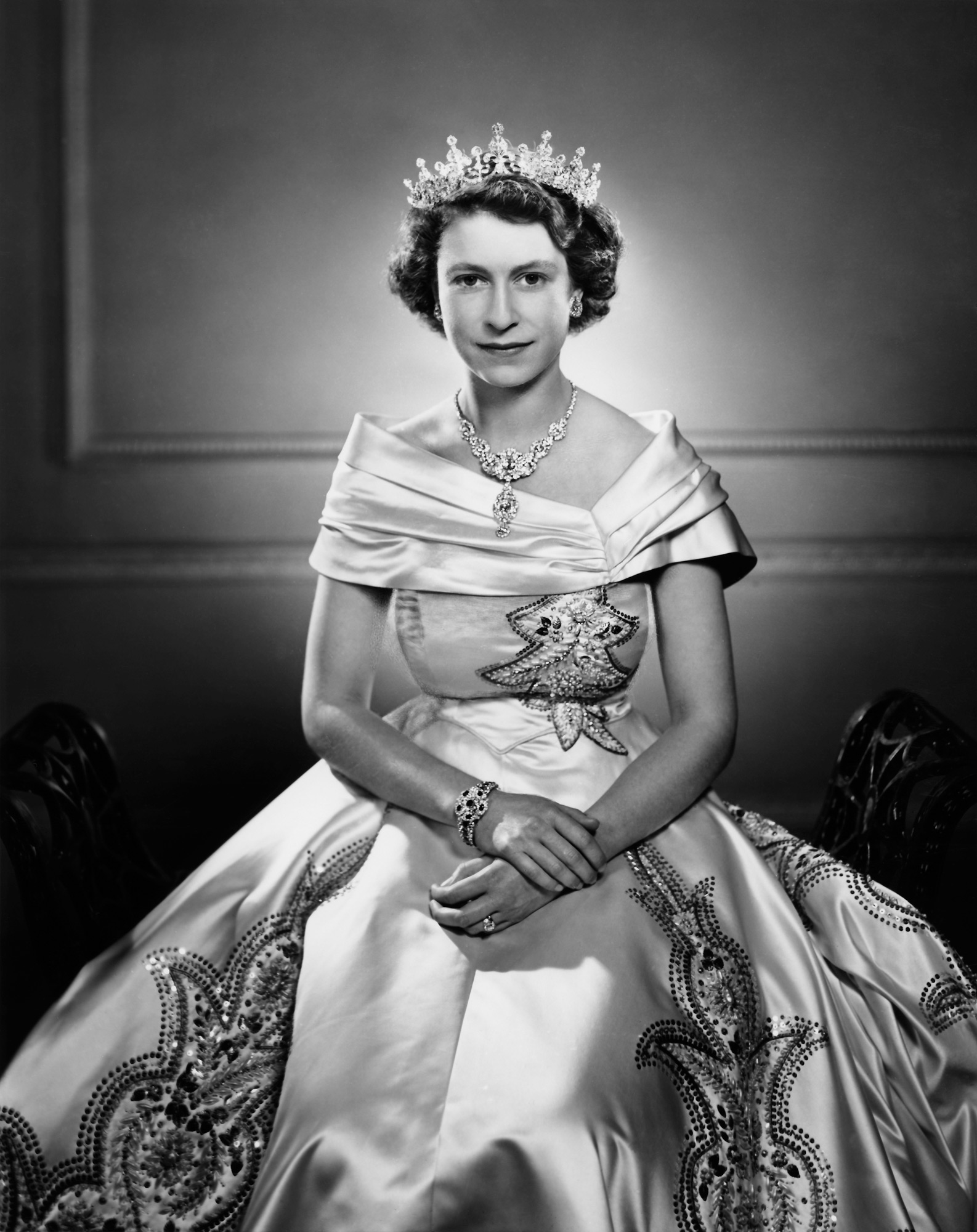 Queen Elizabeth II – Yousuf Karsh